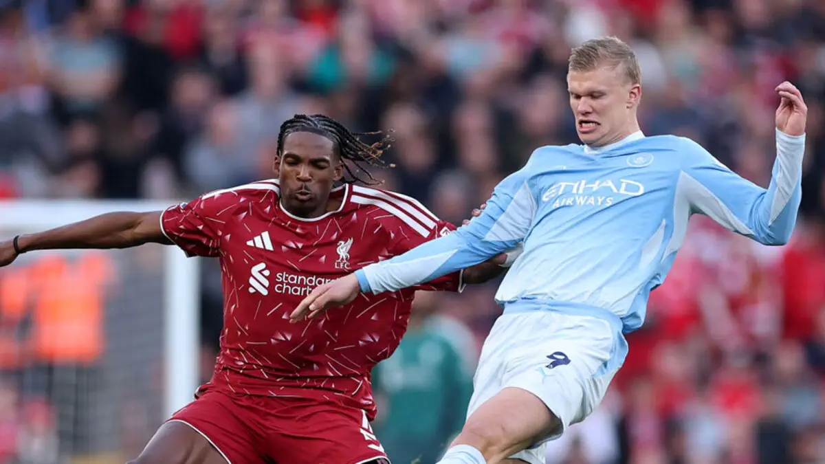 « Pas dignes de 2 livres sterling » : l’ancien joueur égyptien fustige Liverpool et Manchester City