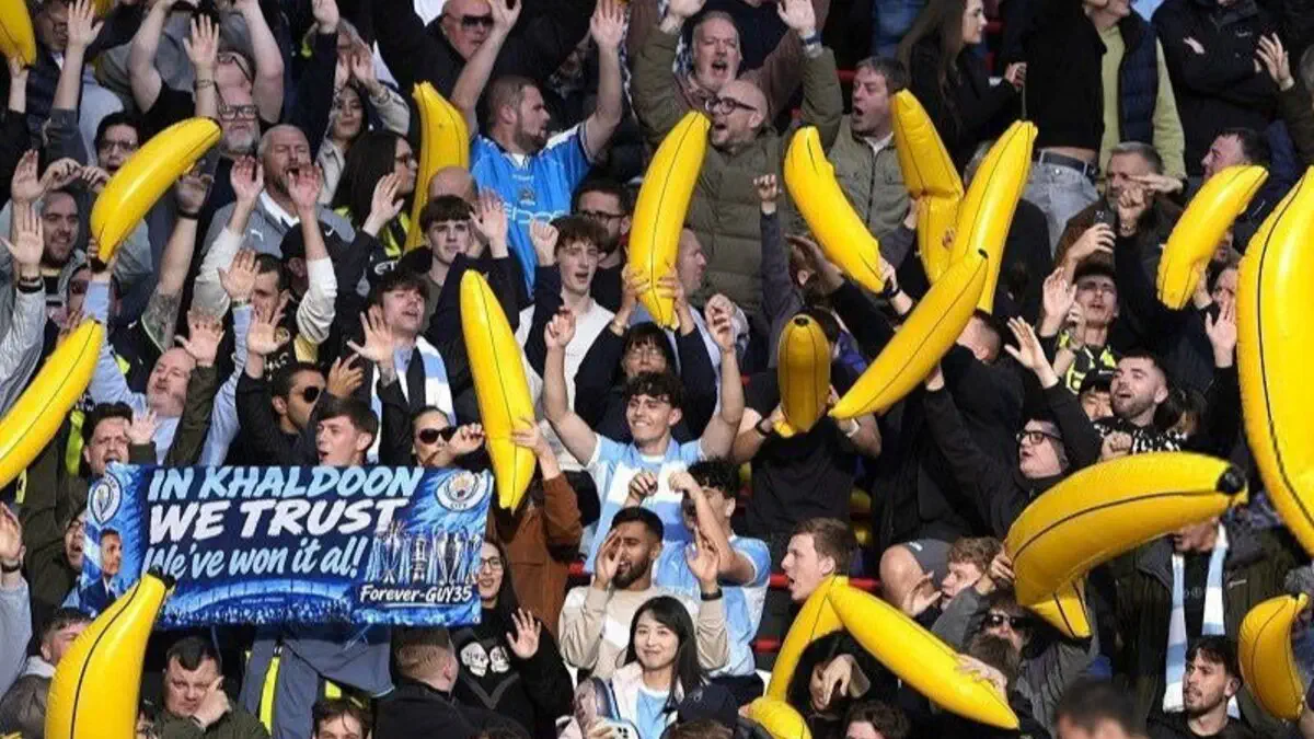 Manchester City: bananas at Anfield, here's why