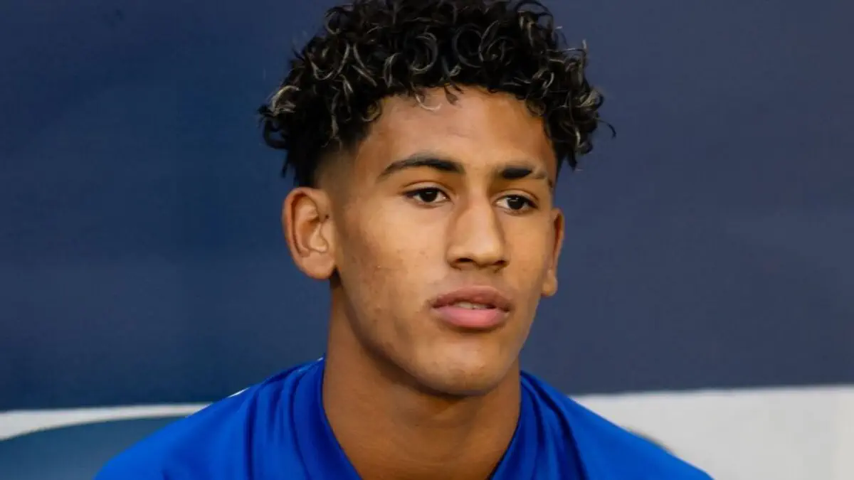 Manchester United : le Real Madrid et le Barça se disputent la pépite JJ Gabriel