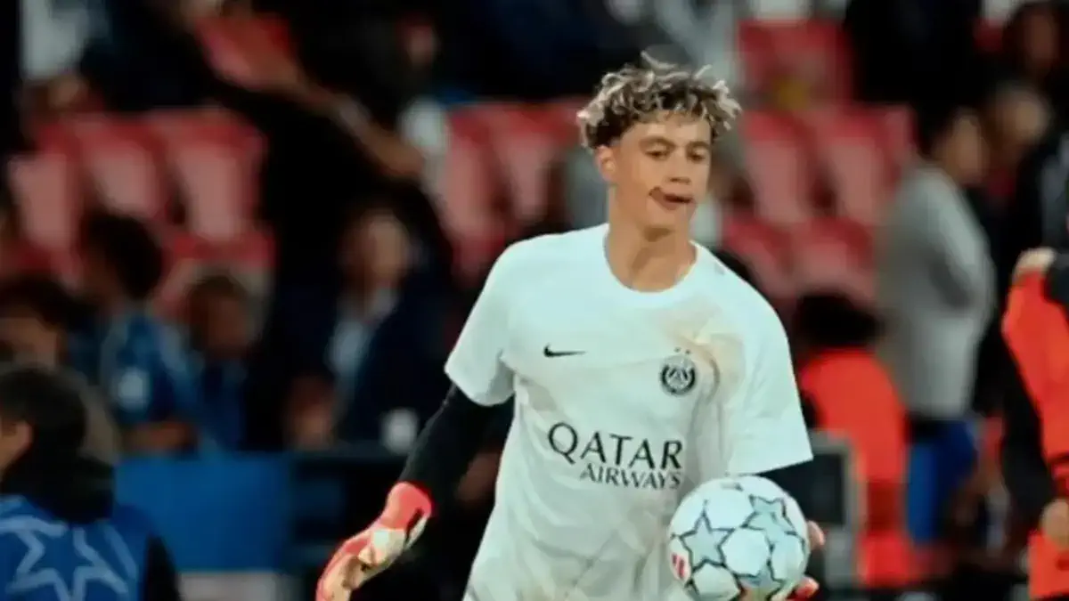 Qui est Adam Mouak, le jeune gardien marocain convoqué pour City – PSG ?