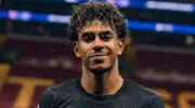 FC Barcelone : Lamine Yamal croit au triplé cette saison