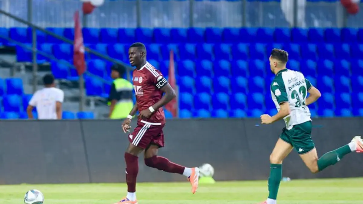 Ligue saoudienne : Alexandre Mendy signe un triplé et offre la victoire à Al-Faisaly