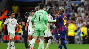 Le Barça dévoile son nouveau maillot spécial pour le Clasico