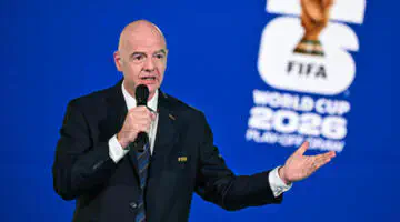 جياني إنفانتينو يعتذر أمام مجلس الفيفا
