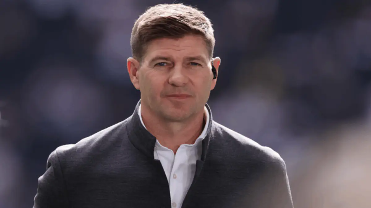 Steven Gerrard ouvert à un retour sur le banc