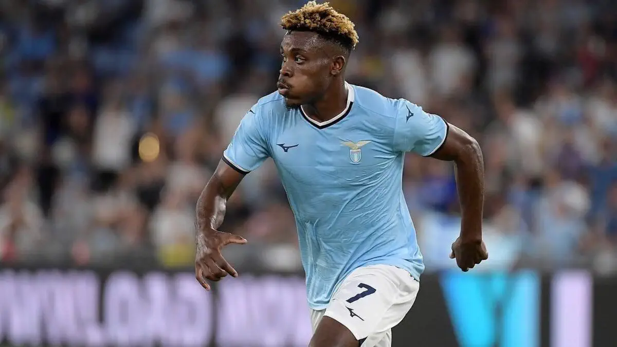 La Lazio : vers une prolongation de Fisayo Dele-Bashiru