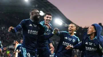 Impliqué sur 4 buts et auteur d’une victoire folle… Le Malien Sinayoko vole la vedette en France