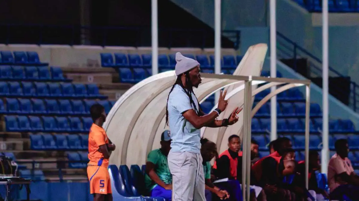 Reneilwe Letsholonyane guides Chiefs to second successive win 