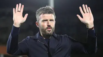 Manchester United : Michael Carrick fragilisé après la débâcle contre Como