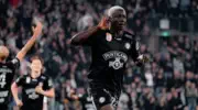 Ligue Europa : Oumar Diakité fait encore trembler les filets face à l’OM