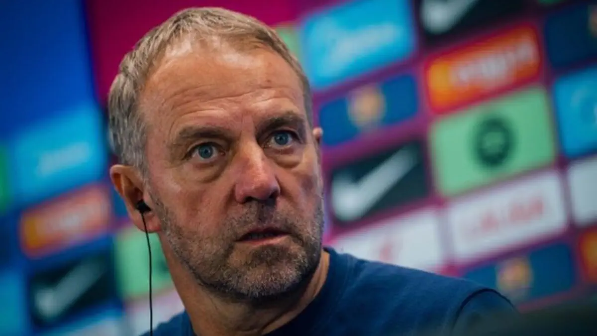 FC Barcelone : Hansi Flick confirme deux forfaits pour le Clasico