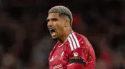Liverpool considering keeping Ronald Araújo