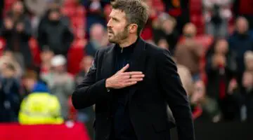 Manchester United: why Michael Carrick is staying