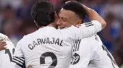 ريال مدريد : كارفاخال يشيد بمبابي بعد تألقه في الكلاسيكو