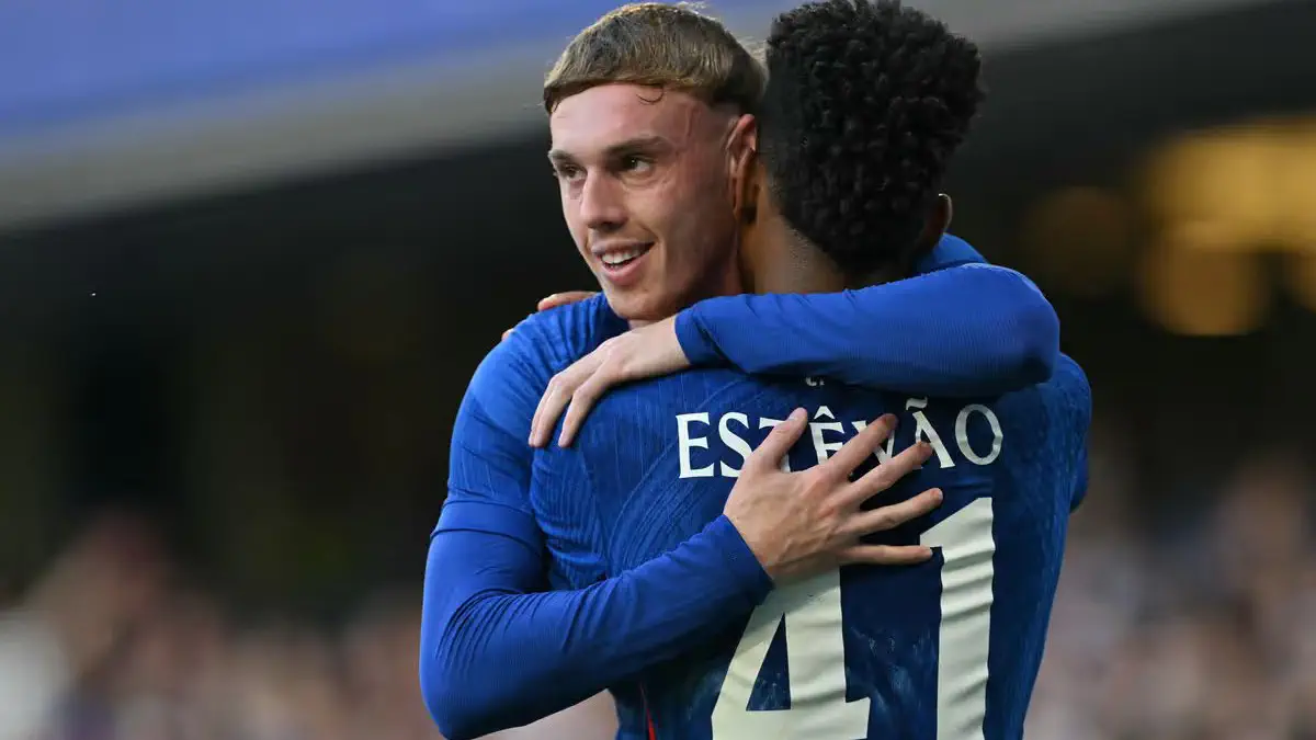 Chelsea : Estêvão veut claquer la porte !