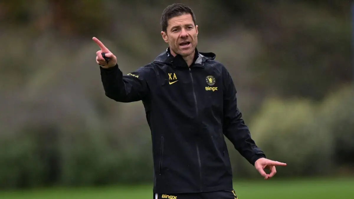 Chelsea : Xabi Alonso tente de rassurer Estevão